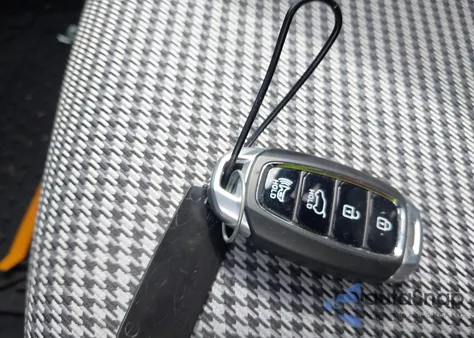 2020 Hyundai Kona Sel z USA, uszkodzony, nr VIN KM8K2CAA1LU402789